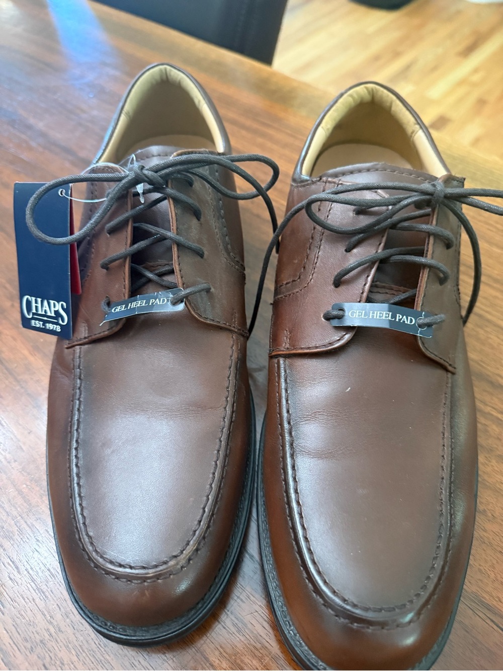 Chaps Men’s Brown Leather Lace-Up Oxfords with Gel Heel Pad